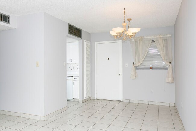 Foto del edificio - 4515 Marine Pkwy