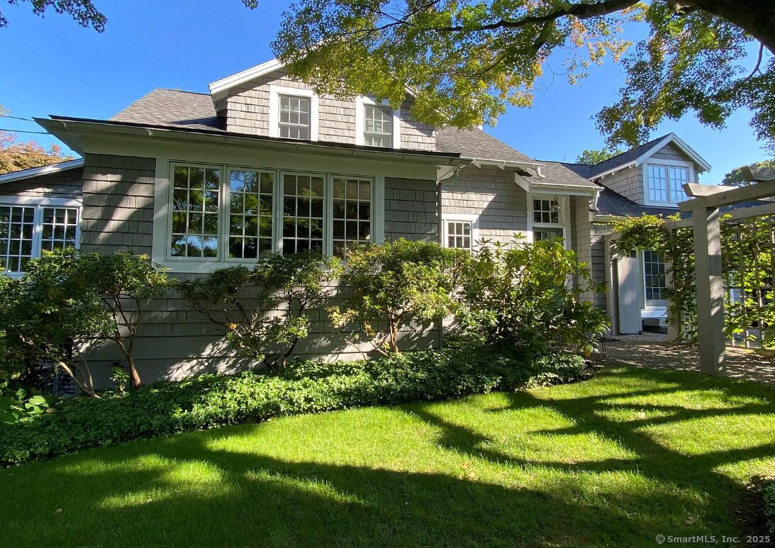 Primary Photo - 18 Milton Pl