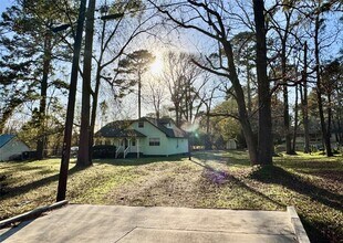 Building Photo - 504 Timber Bay Dr