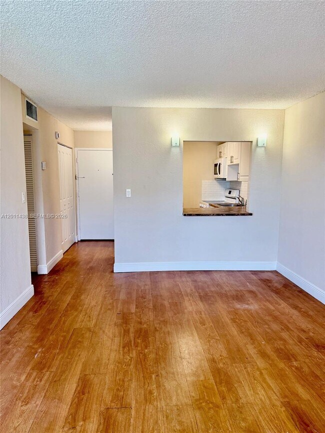 Building Photo - 801 NW 47th Ave