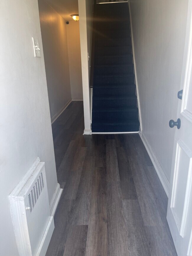 Foto del edificio - 808 Derwyn Rd