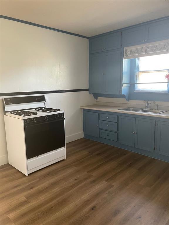 Building Photo - 404 Rose St