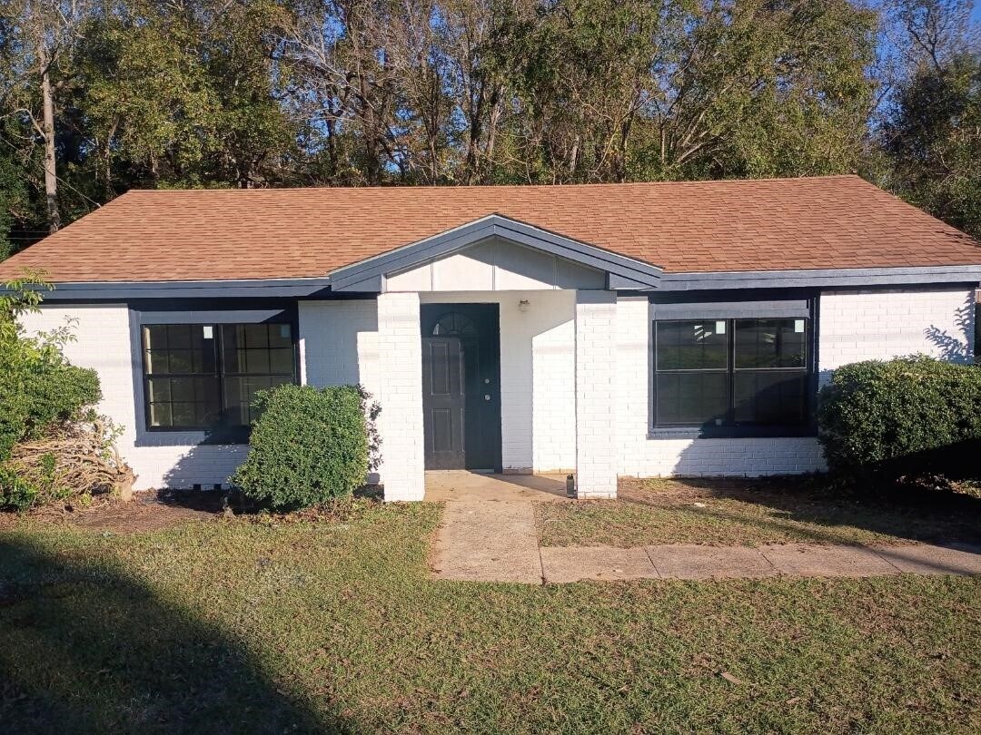 Primary Photo - 1558 N Fletcher St