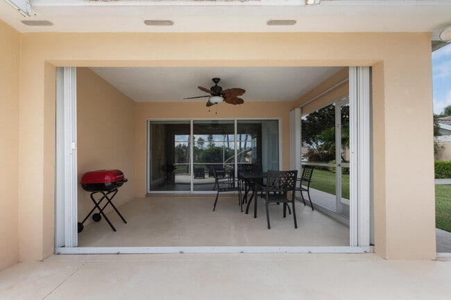 Building Photo - 8475 Quito Pl