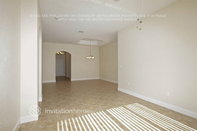 Foto del edificio - 859 SW 155th Ct