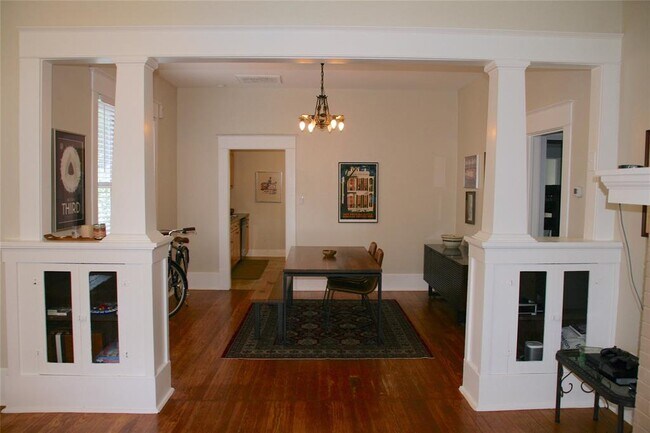 Foto del edificio - 202 E 35th St