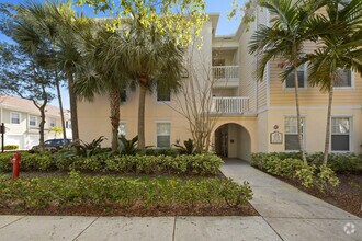 Building Photo - 225 Murcia Dr