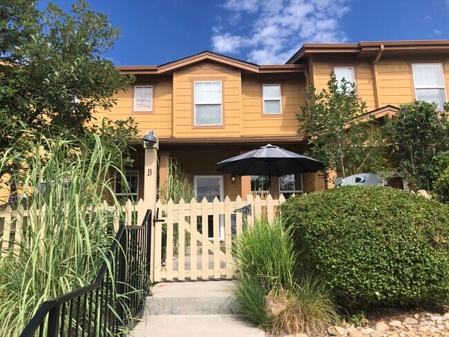 Building Photo - 10441 Truckee St