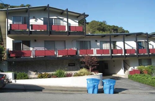 Primary Photo - The Martell Apartments