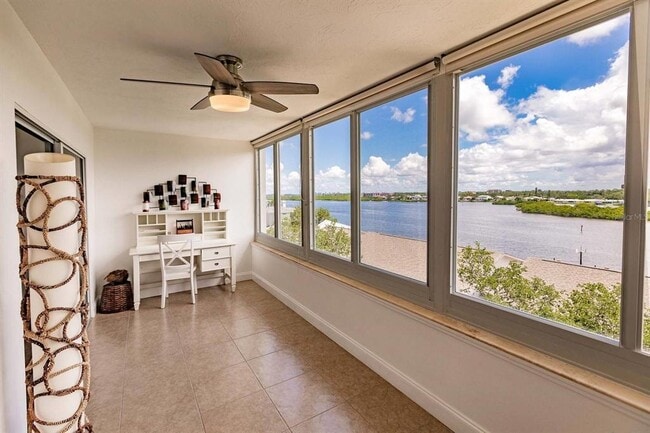 Foto del edificio - 1255 E Peppertree Dr