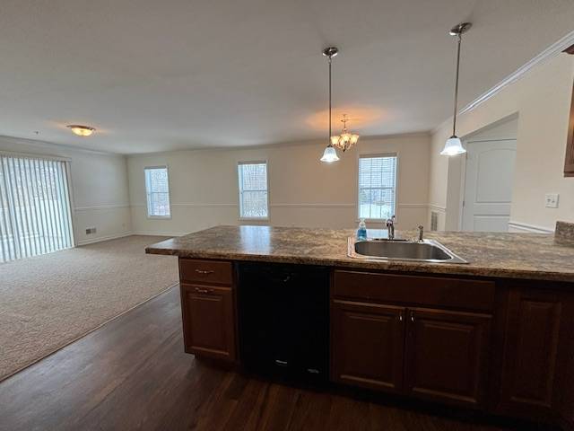 Foto del edificio - 140 Paddock Cir