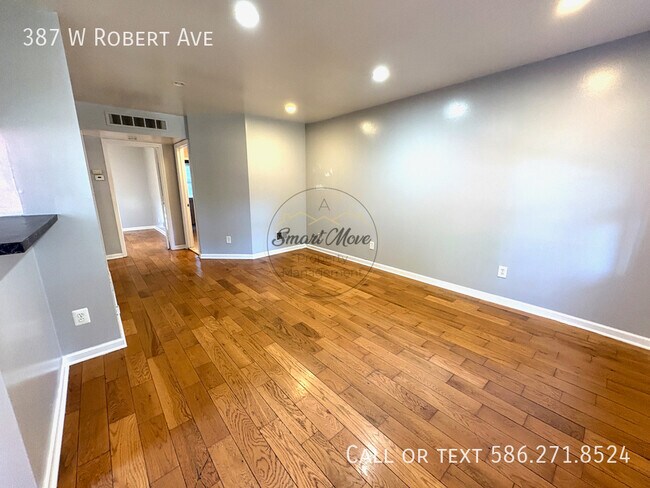 Foto del edificio - 387 W Robert Ave