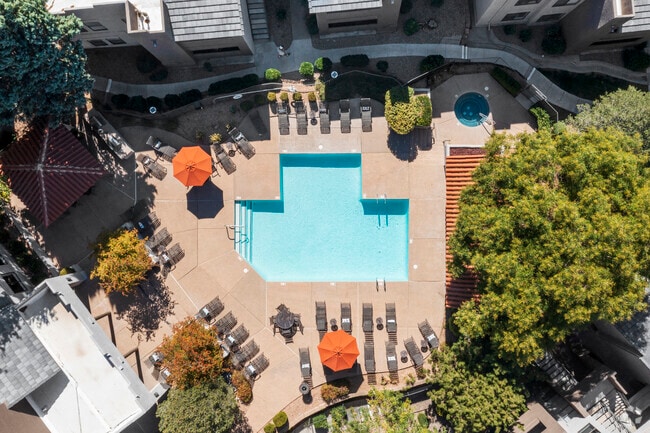 Aerial Photo - La Mirage Apartment Homes