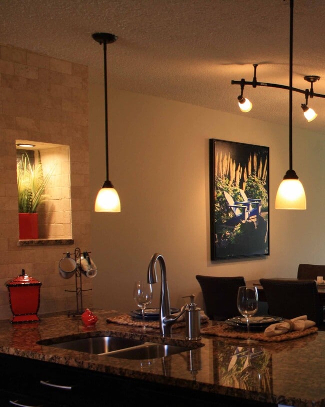 dining room - 1100 Boxwood Dr