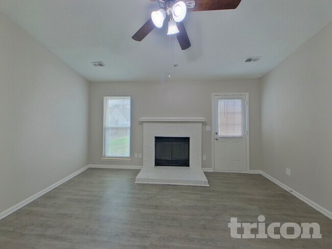 Foto del edificio - 8501 Milton Morris Dr