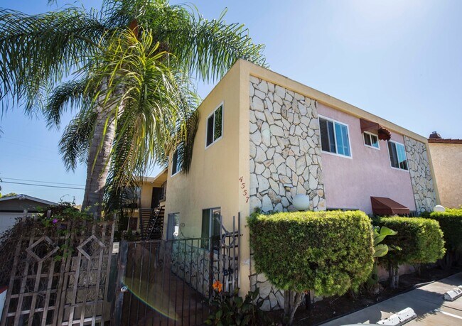 Building Photo - 4557 33rd St