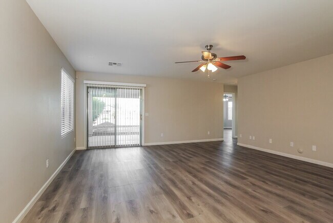 Foto del edificio - 4340 W Alta Vista Rd