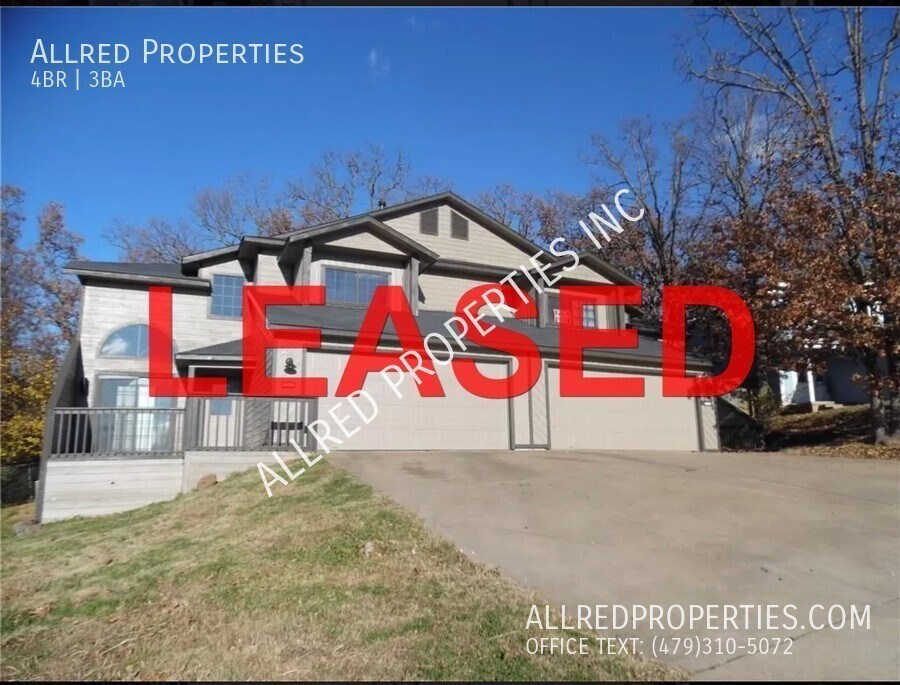 Primary Photo - Beautiful Large Duplex in Fayetteville
