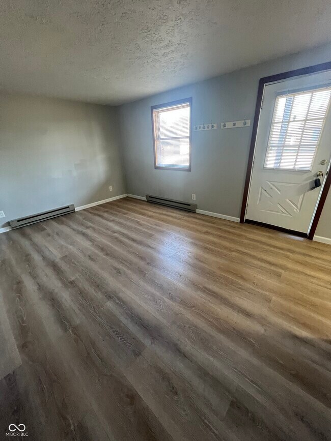 Foto del edificio - 1818 Michigan St