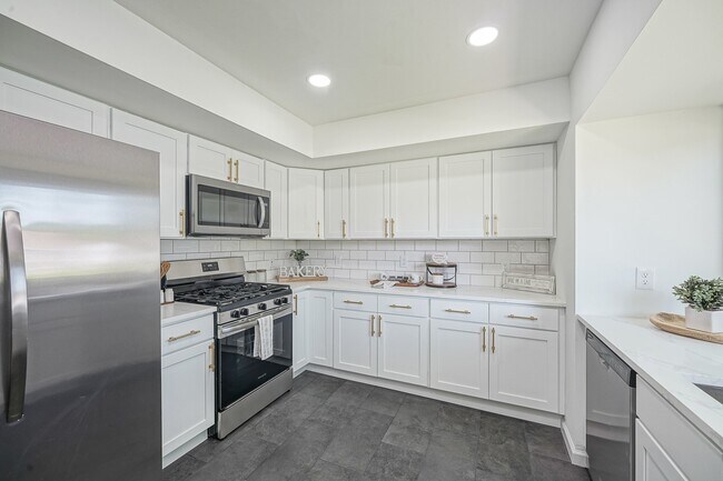 Foto del edificio - 411 Greenview Dr