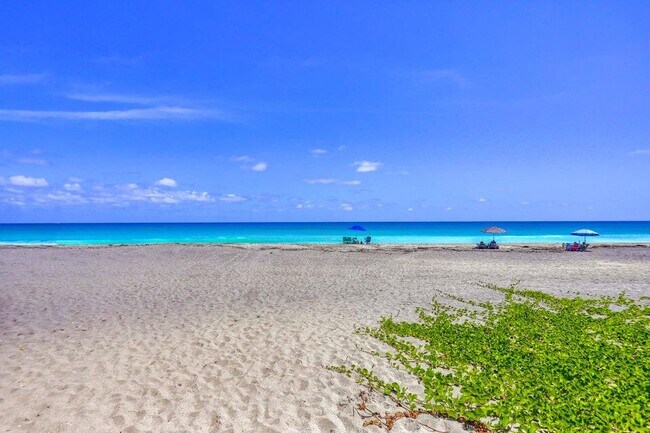 Building Photo - 475 Juno Dunes Way