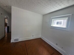 Building Photo - 2049 W 81st St