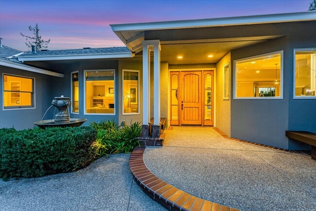Building Photo - Luxury Rental Home in Desirable Los Gatos ...