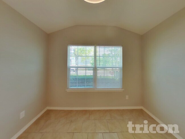 Foto del edificio - 2023 Emerald Edge