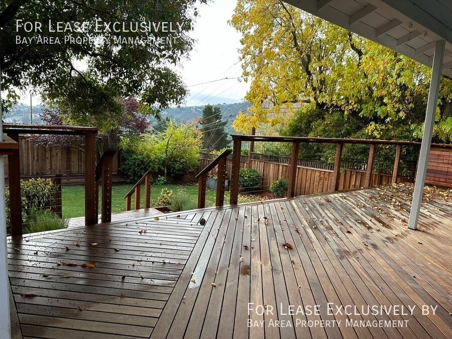 Building Photo - Coming Soon! Tranquil 3BR/2BA house in San...