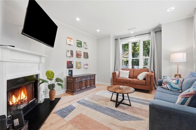 Foto del edificio - 312 Glenwood Ave SE