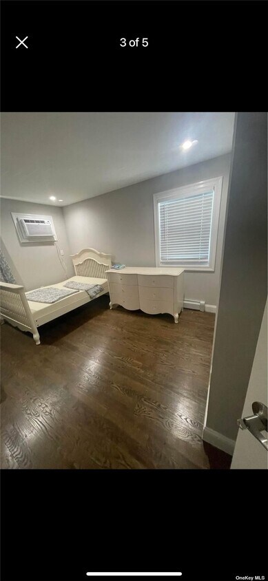 Foto del edificio - 219-24 143rd Rd