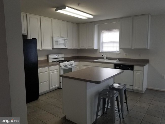 Foto del edificio - 4722 Ashforth Way