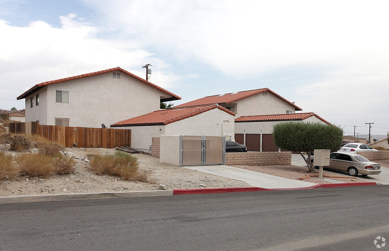 Primary Photo - 12800 Maui Way