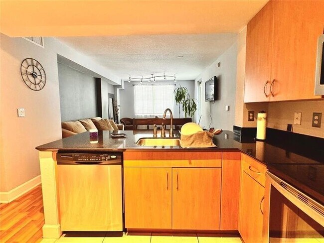 Foto del edificio - 1830 Radius Dr