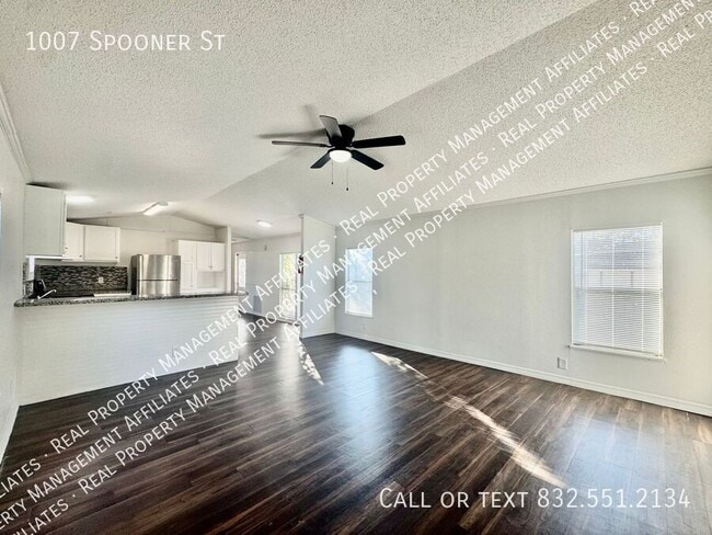 Photo - 1007 Spooner St Apartment