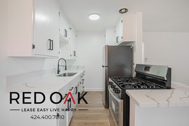 Foto del edificio - 6315 Cherry Ave