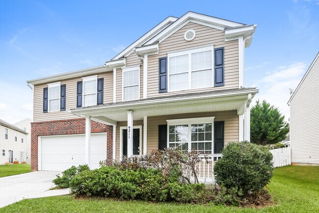 Foto del edificio - 9211 Corey Common Ave