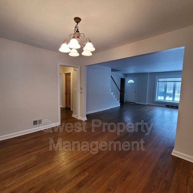 Foto del edificio - 2220 Monroe Ave NW