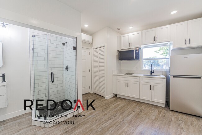 Building Photo - 4238 Lindblade Dr