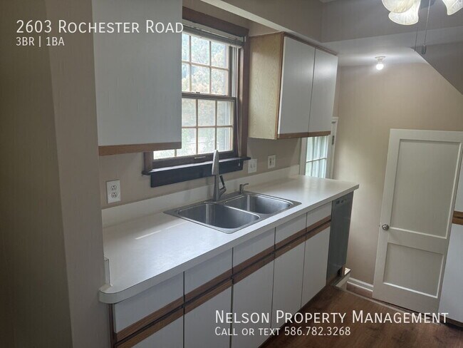 Foto del edificio - 2603 Rochester Rd