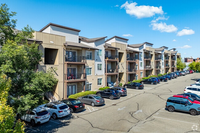 Building Photo - 65 West Apartments