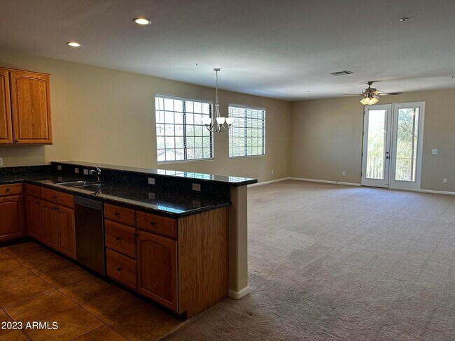 Foto del edificio - 16729 E Westby Dr