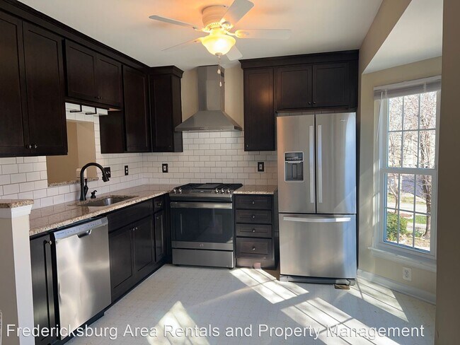 Building Photo - 2 br, 2.5 bath House - 4700 Turnberry Drive