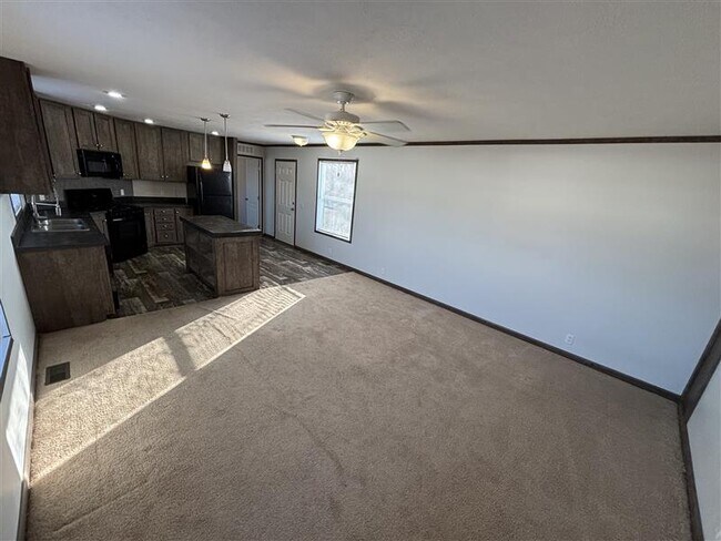 Foto del edificio - 73 Eisenhower St