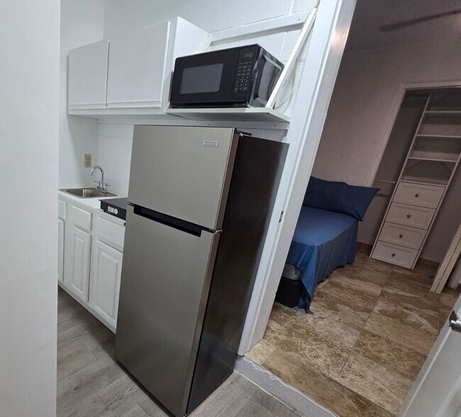 Foto del edificio - 3230 Decatur Ave