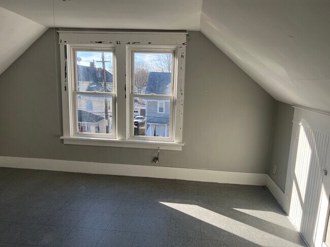 Foto del edificio - 109 Harrison Ave
