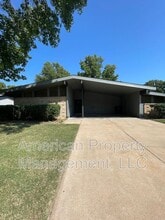 Building Photo - 7217 E 55th Pl