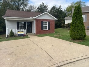 Building Photo - 2049 Williams Valley Dr