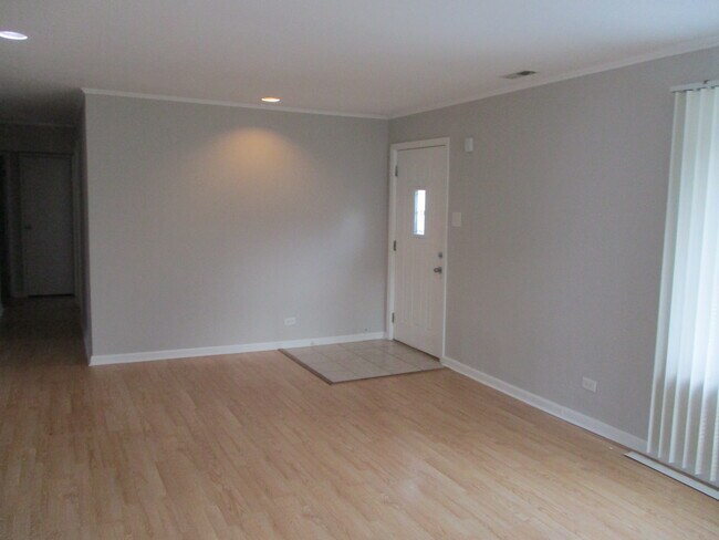 Building Photo - 330 Osage St