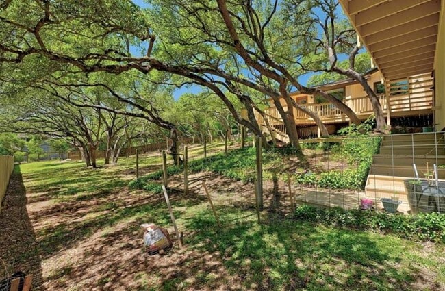 Building Photo - 1808 Trevino Dr